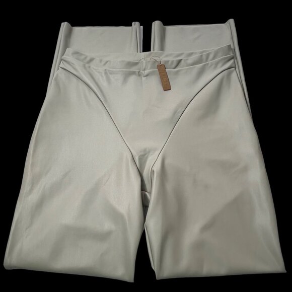 SKIMS Faux Leather Boot Cut Pants Shell 3X - Picture 4 of 12